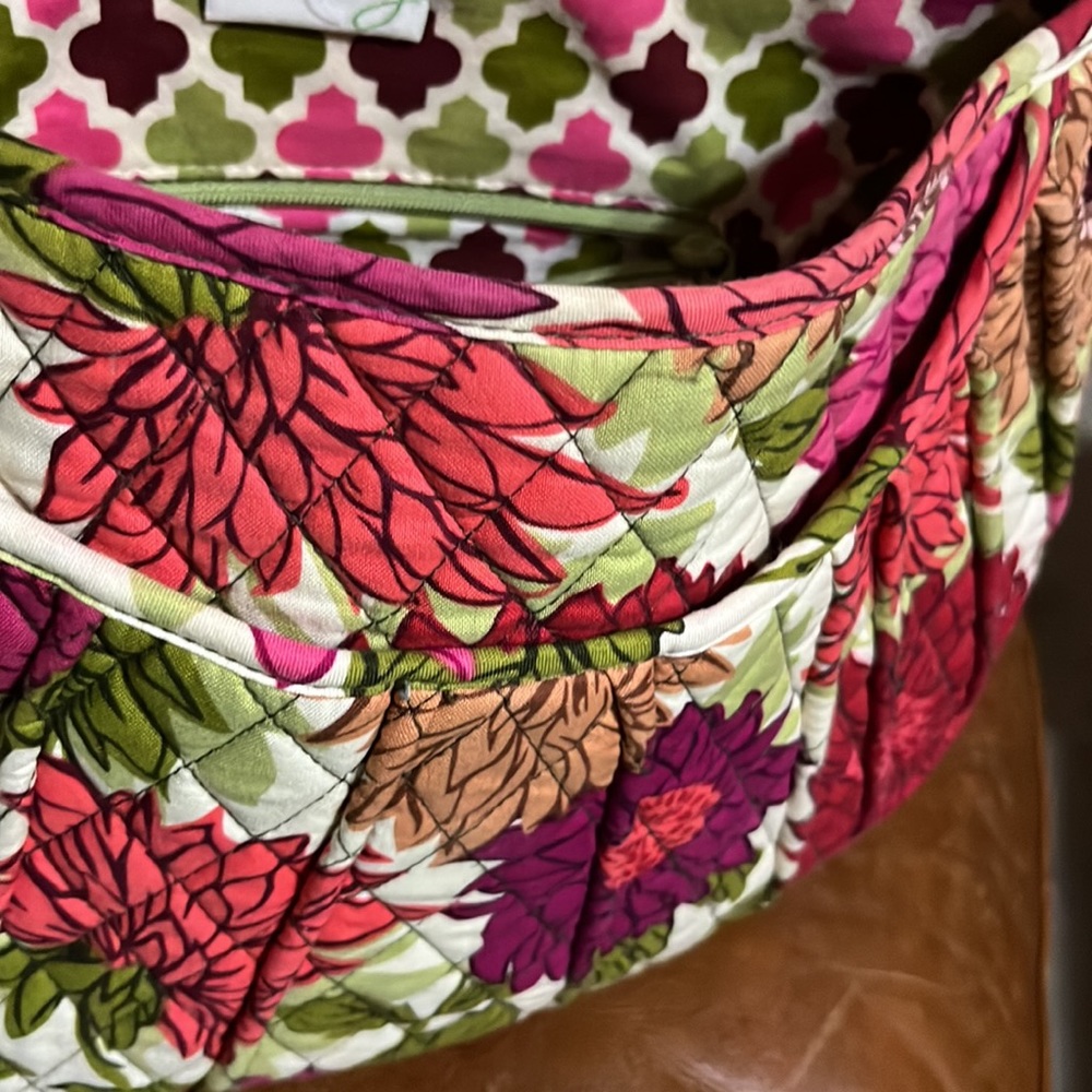Vera Bradley Saddle Hipster! Excellent Condition SOLD - Picture 5 of 6